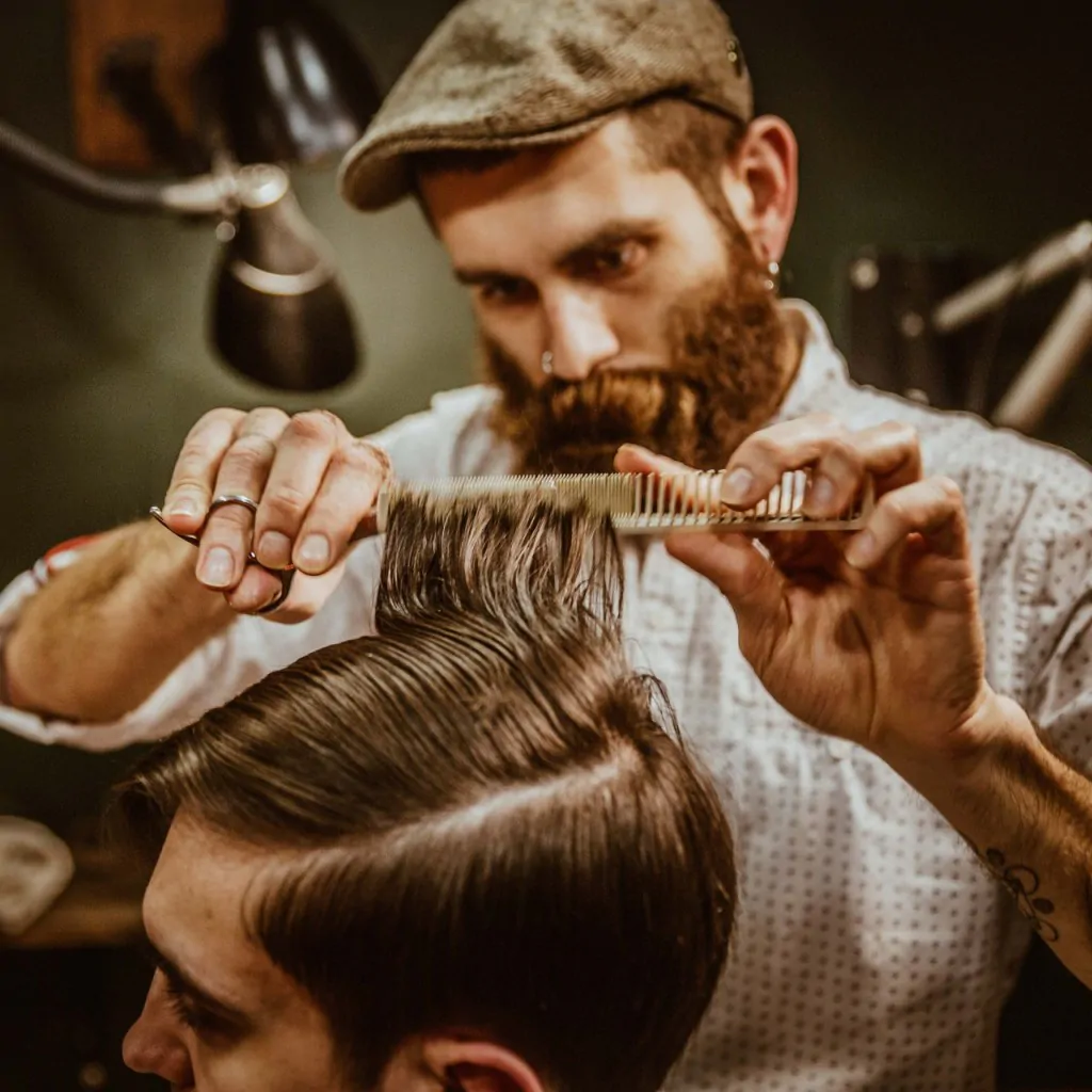 чоловіча стрижка в Frisor Barbershop