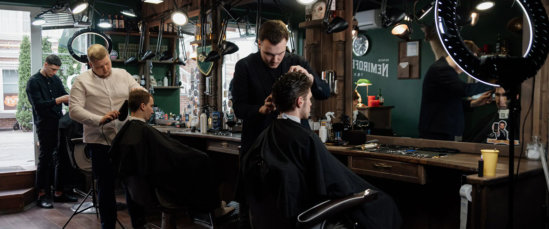 Frisor Barbershop interior